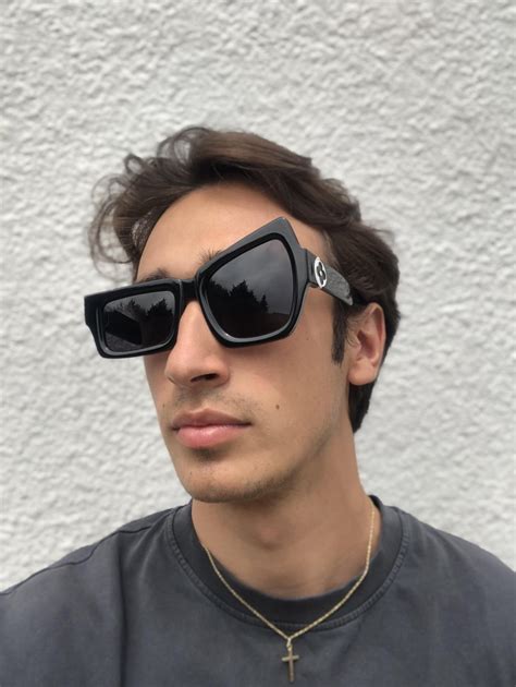 lv distorted glasses